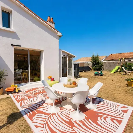 Gasthof Au Coeur De , Centre Bourg, Maison Familiale, Proche Commodite 4*