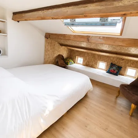 Au Coeur De , Centre Bourg, Maison Familiale, Proche Commodite